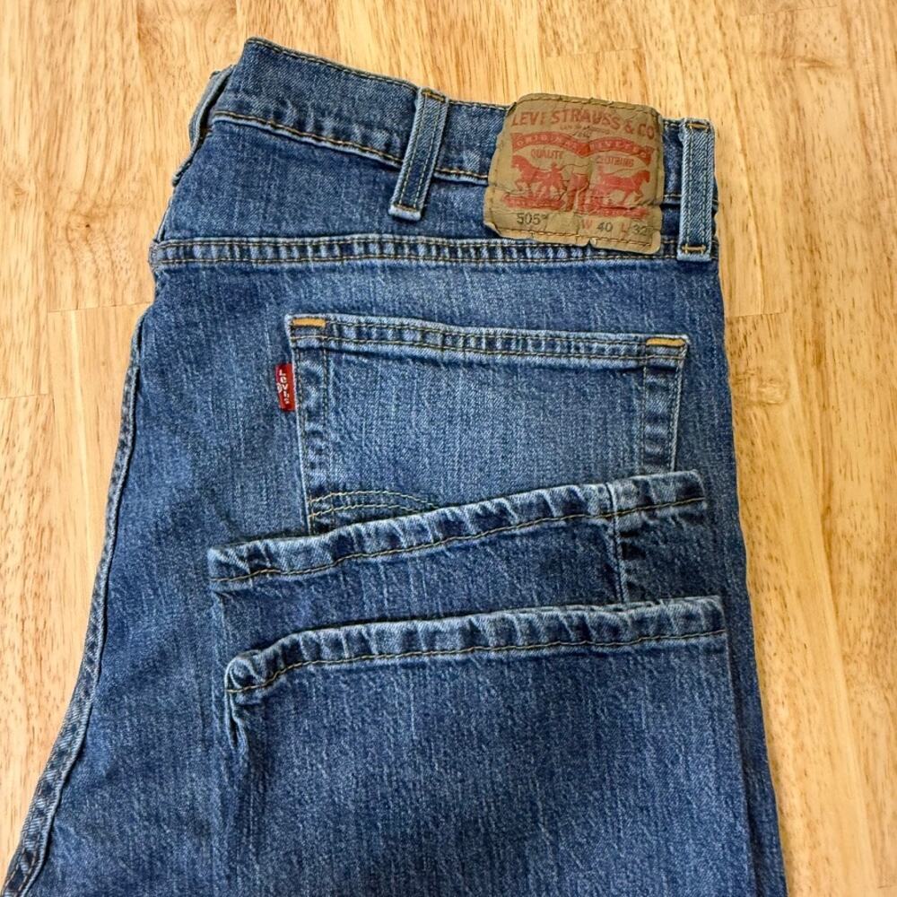 Levi's Vintage 505 40x 32‎ Relaxed Fit - Picture 2 of 4